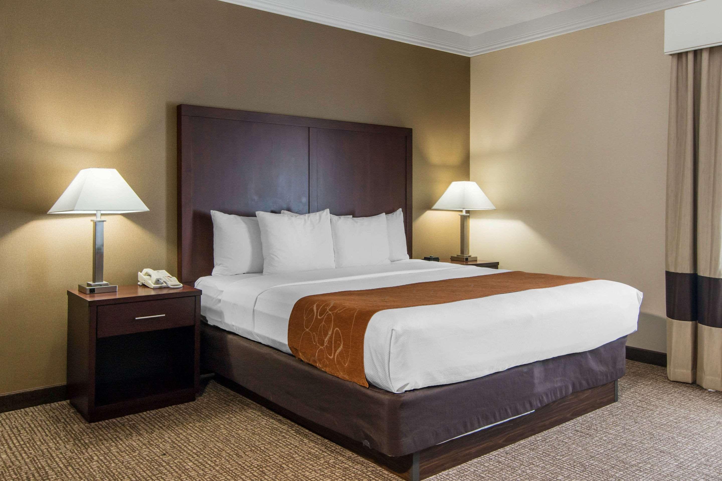 Comfort Suites Linn County Fairground And Expo Albany Exterior photo